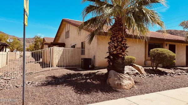 Phoenix, AZ 85021,10202 N 7TH Avenue #3