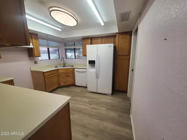 Glendale, AZ 85302,6322 W MOUNTAIN VIEW Road