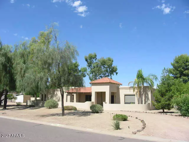 Paradise Valley, AZ 85253,9824 N 64TH Place