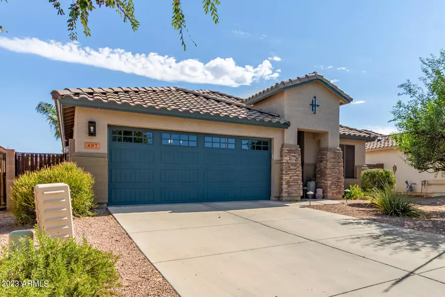 487 W HOLSTEIN Trail, San Tan Valley, AZ 85143