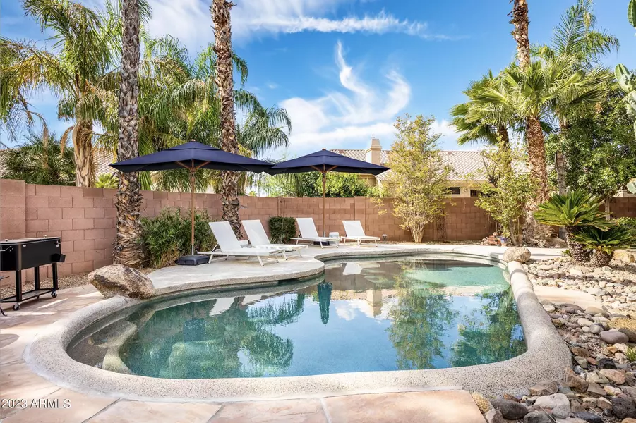 6021 E ANDERSON Drive, Scottsdale, AZ 85254