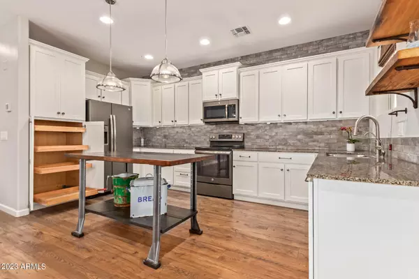 Phoenix, AZ 85035,2362 N 73RD Lane