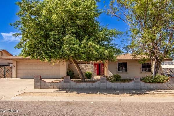 Phoenix, AZ 85019,3802 W TUCKEY Lane