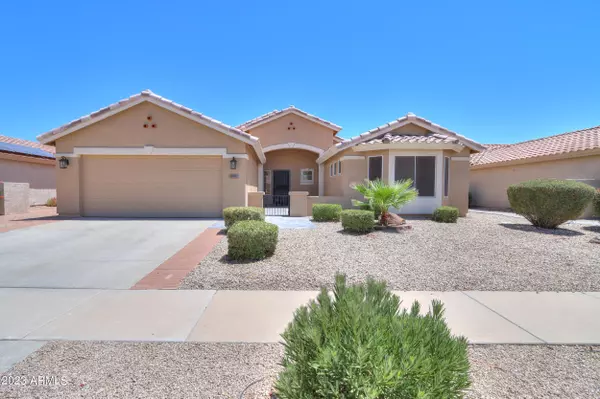 230 N SAN JUAN Trail, Casa Grande, AZ 85194