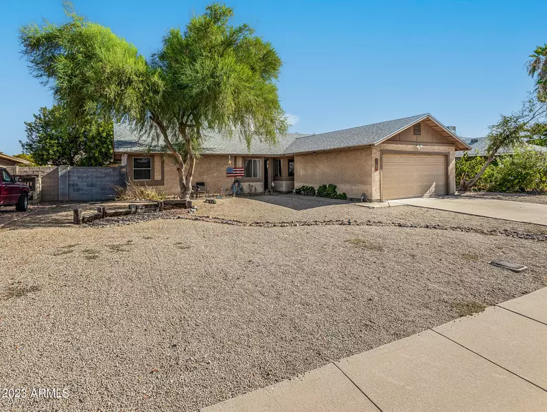 6107 W Acoma Drive, Glendale, AZ 85306