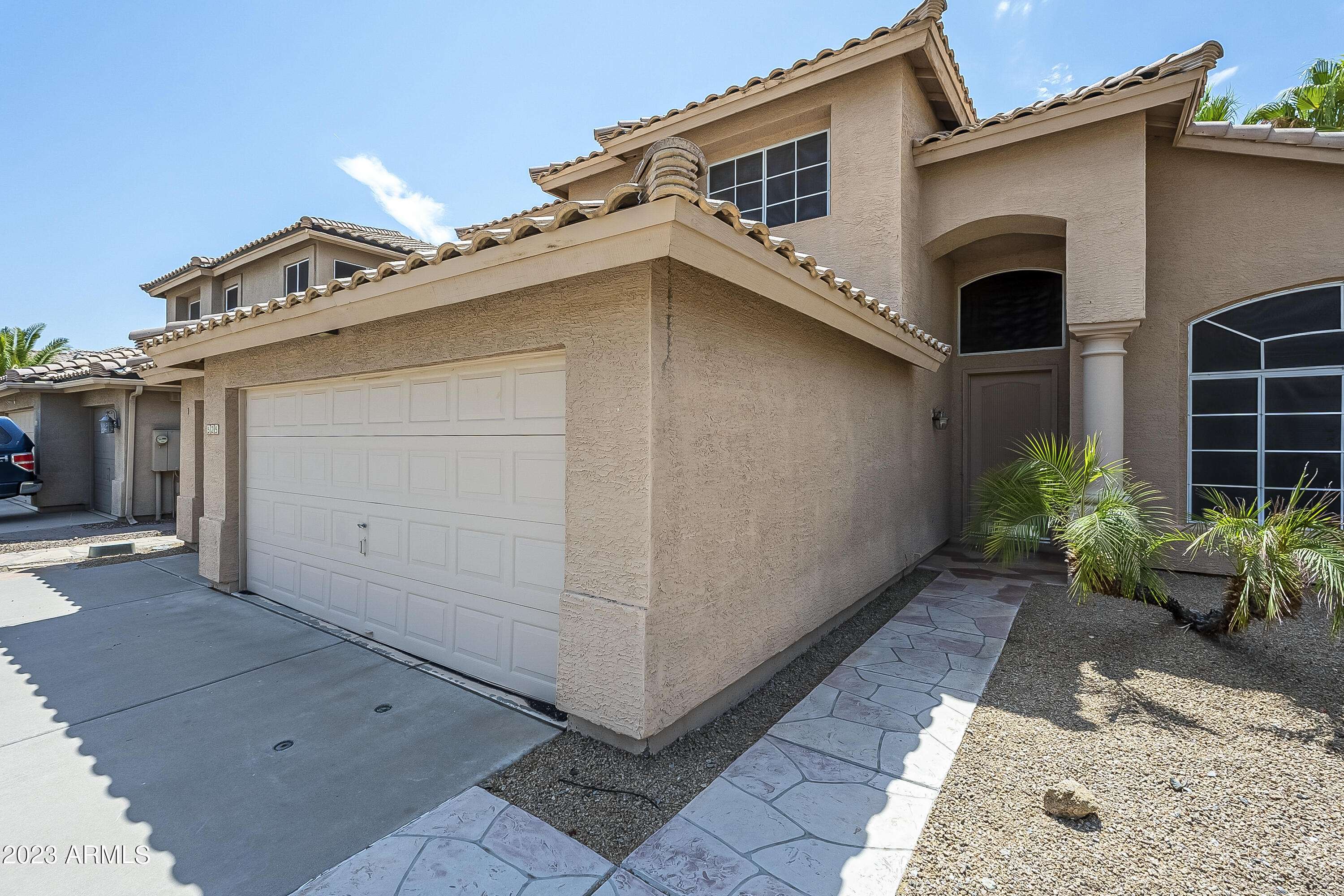 Phoenix, AZ 85045,525 W MOUNTAIN VISTA Drive