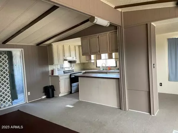 Congress, AZ 85332,22655 W HENDERSON Street