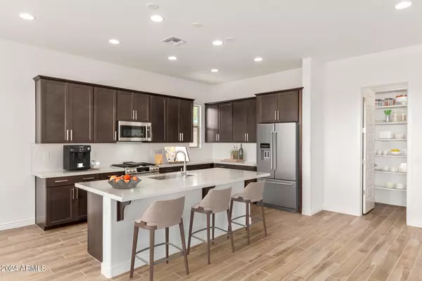 Litchfield Park, AZ 85340,17841 W Colter Street