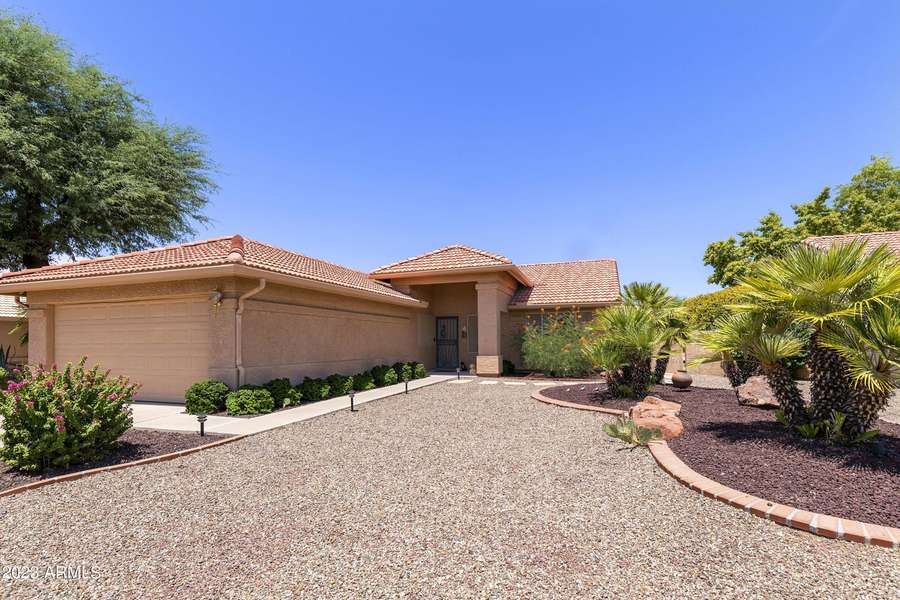 10702 E HALLEY Drive, Sun Lakes, AZ 85248