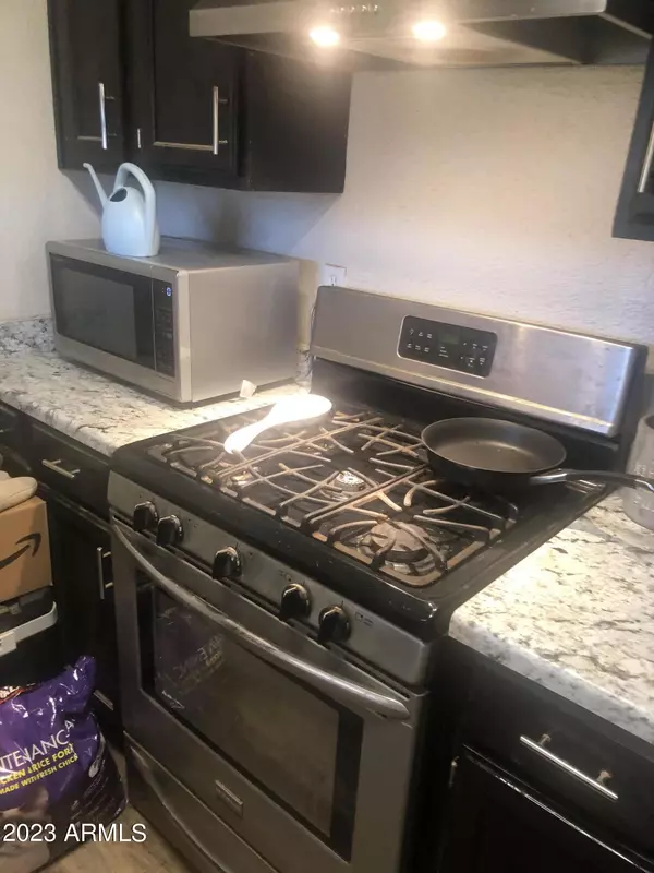 Phoenix, AZ 85040,2148 E PARKWAY Drive