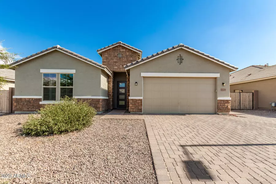 1575 W GORDON Street, San Tan Valley, AZ 85144