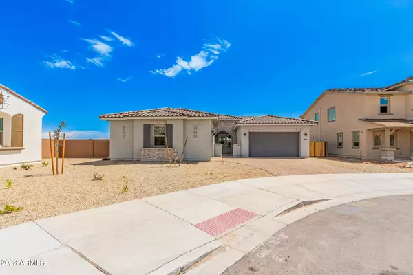 13941 W JJ Ranch Road, Surprise, AZ 85387