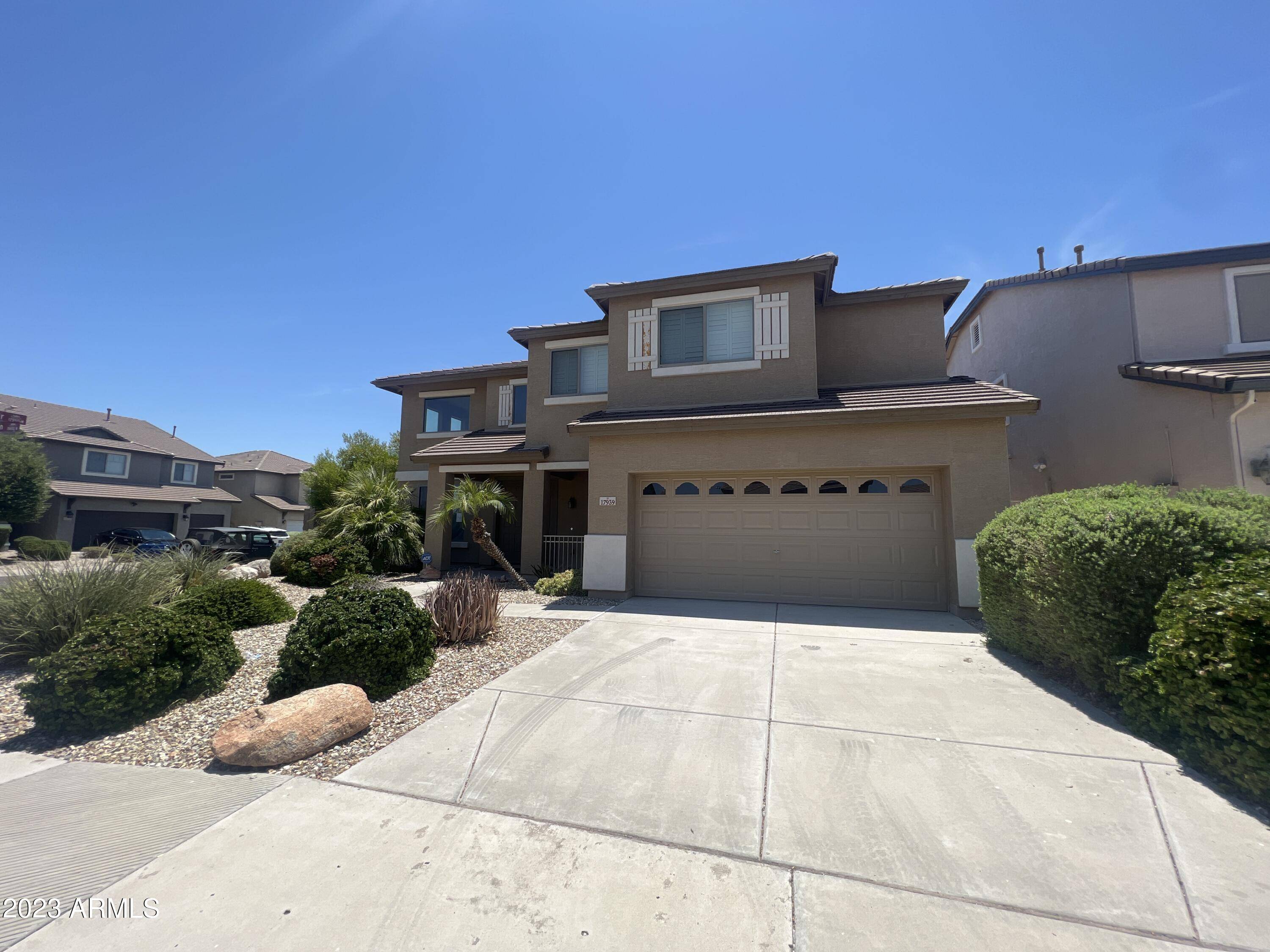 17939 W DESERT Lane, Surprise, AZ 85388