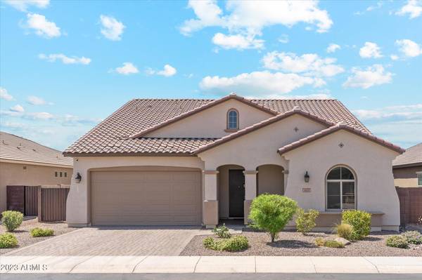 1433 W CALABASH Avenue, Queen Creek, AZ 85140