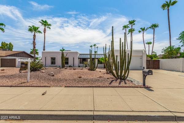 3017 E NISBET Road,  Phoenix,  AZ 85032