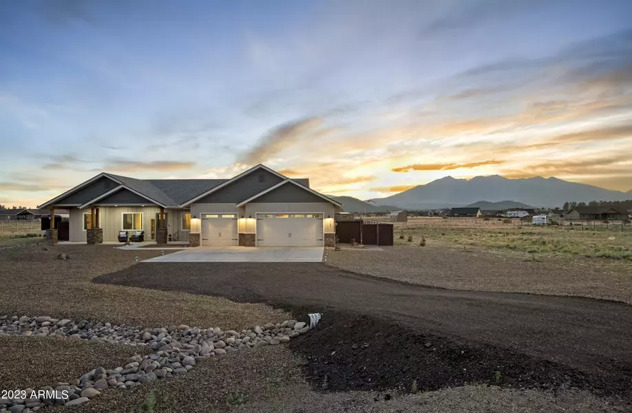 9784 Girard Road, Flagstaff, AZ 86004