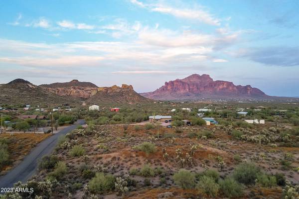 Apache Junction, AZ 85119,1177 E TONTO Street