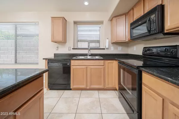 Glendale, AZ 85302,8020 N 56TH Lane