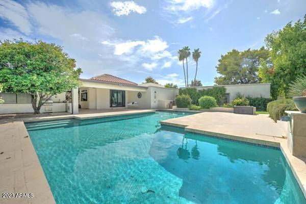 Paradise Valley, AZ 85253,5862 E BERNEIL Lane