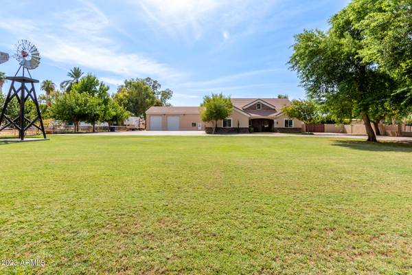 Gilbert, AZ 85234,168 N GREENFIELD Road