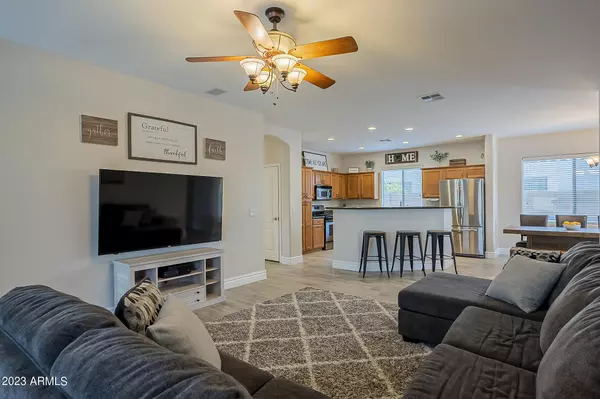 Gilbert, AZ 85297,3876 S STALLION Drive