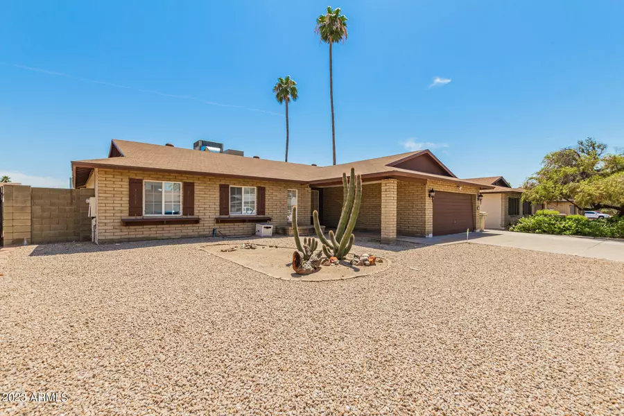 4631 W GOLDEN LANE Lane, Glendale, AZ 85302