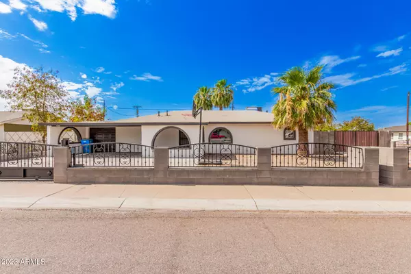 3631 W LYNWOOD Street, Phoenix, AZ 85009