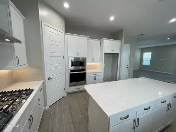 Scottsdale, AZ 85254,5116 E WOODRIDGE Drive