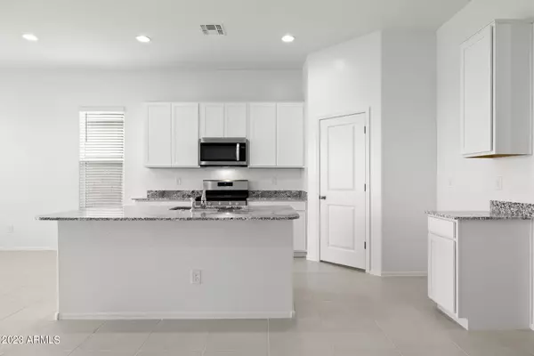 Surprise, AZ 85387,15649 W SMOKETREE Drive