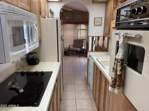 Mesa, AZ 85206,111 S GREENFIELD Road #315