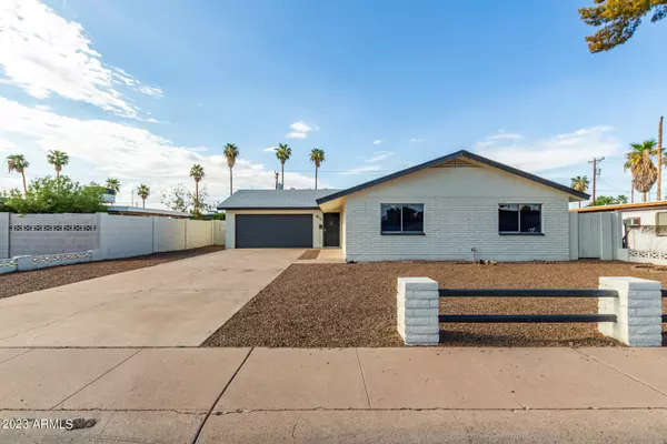 3814 W PUGET Avenue, Phoenix, AZ 85051