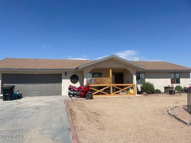 14077 S DURANGO Road, Arizona City, AZ 85123