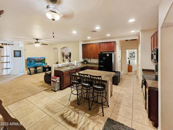 Maricopa, AZ 85139,46044 W HOLLY Drive