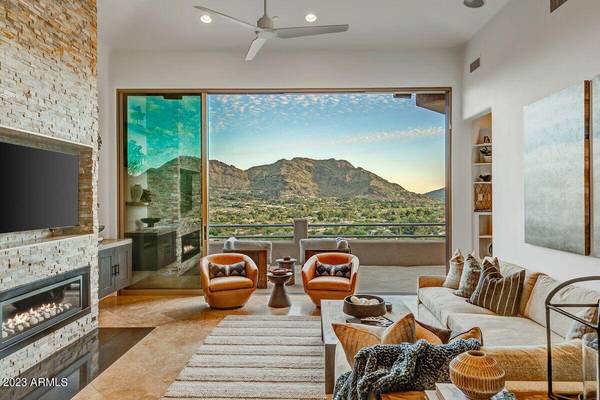 4748 E WHITE Drive, Paradise Valley, AZ 85253