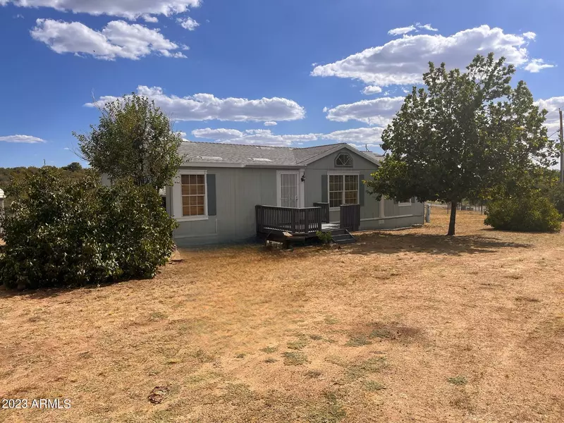 9105 S Steven Trail, Kirkland, AZ 86332