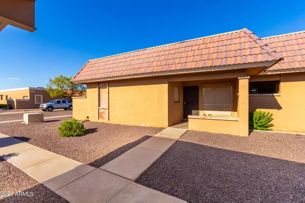 Phoenix, AZ 85027,501 W YUKON Drive #1