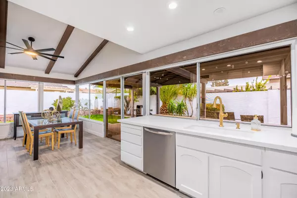 Scottsdale, AZ 85257,7733 E HUBBELL Street