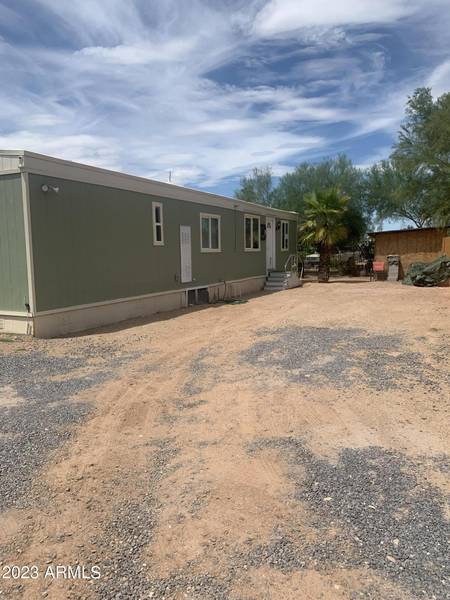 920 S CEDAR Drive, Apache Junction, AZ 85120