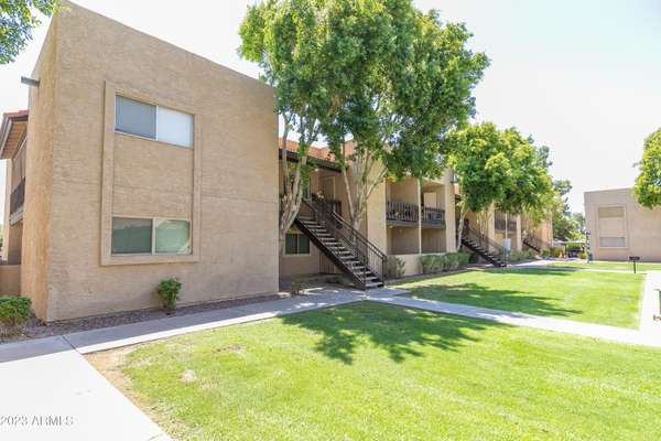 Mesa, AZ 85203,520 N STAPLEY Drive #135