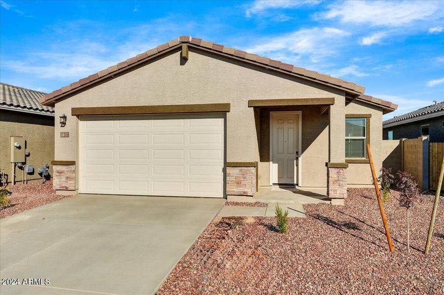 17326 W SUNNYSLOPE Lane, Waddell, AZ 85355