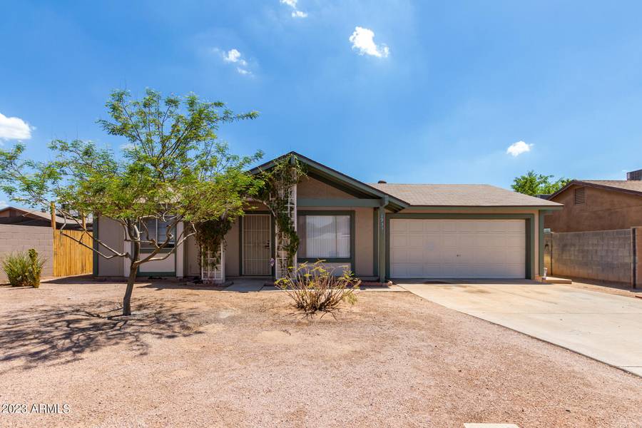 1933 E EMERALD Avenue, Mesa, AZ 85204