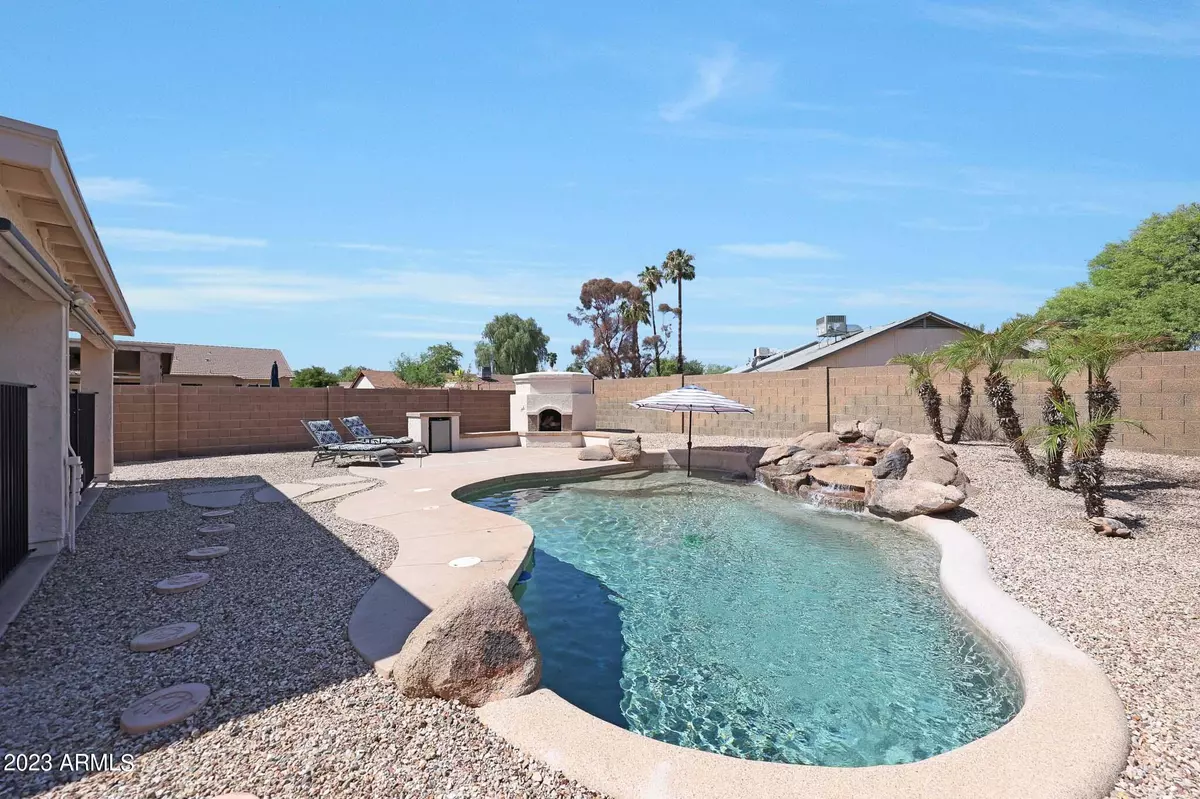 Chandler, AZ 85226,82 N PINEVIEW Drive