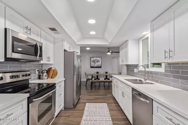 Tempe, AZ 85282,1942 E PEBBLE BEACH Drive