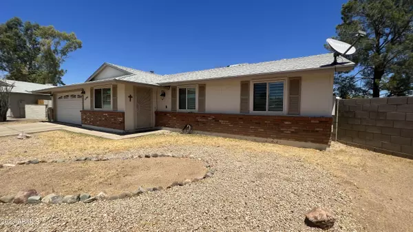 6206 W ZOE ELLA Way, Glendale, AZ 85306