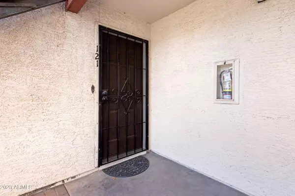 Phoenix, AZ 85008,4211 E PALM Lane #121