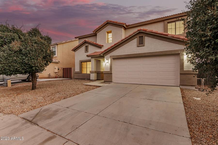 1587 E MAGNUM Road, San Tan Valley, AZ 85140