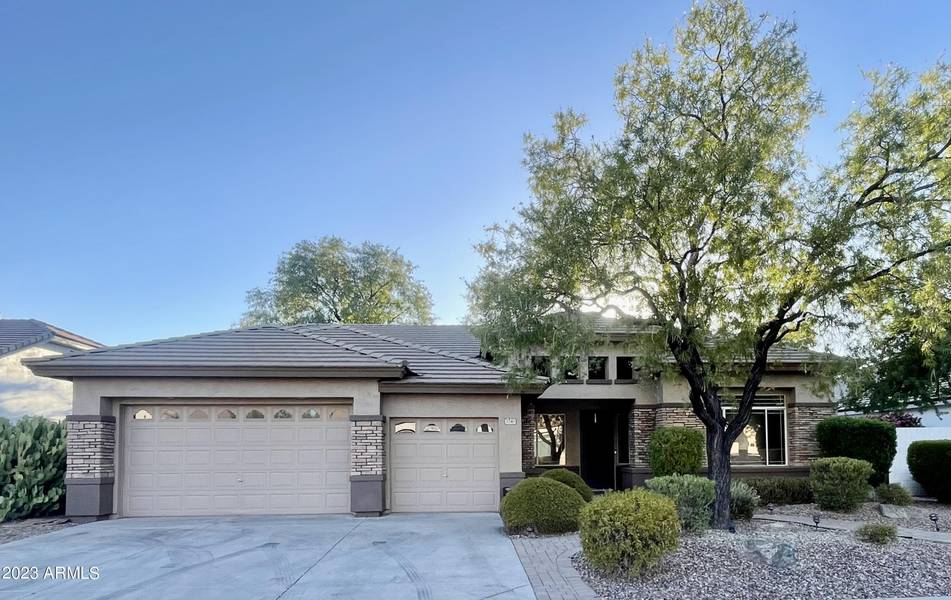 2740 S HONEYSUCKLE Lane, Gilbert, AZ 85295