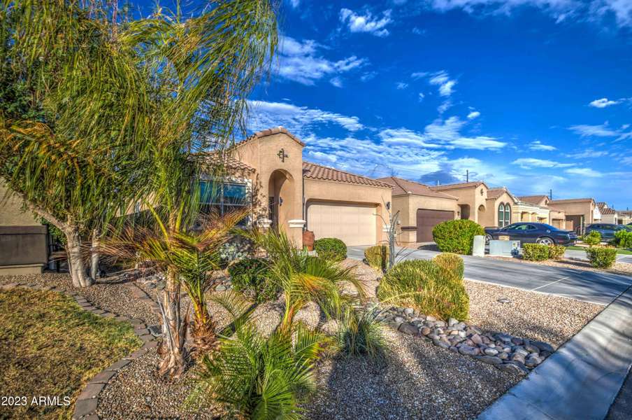 29119 N FIRE AGATE Road, San Tan Valley, AZ 85143