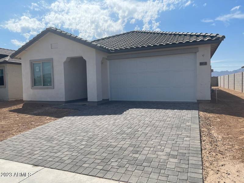 8419 W ENCINAS Lane, Tolleson, AZ 85353