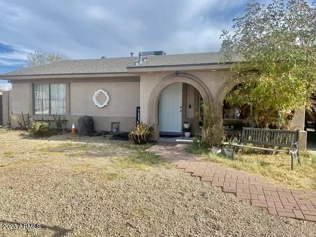 8833 W DESERT COVE Avenue, Peoria, AZ 85345